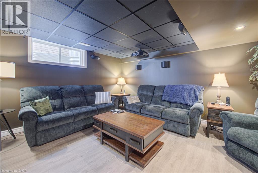 699 Commonwealth Crescent, Kitchener, ON