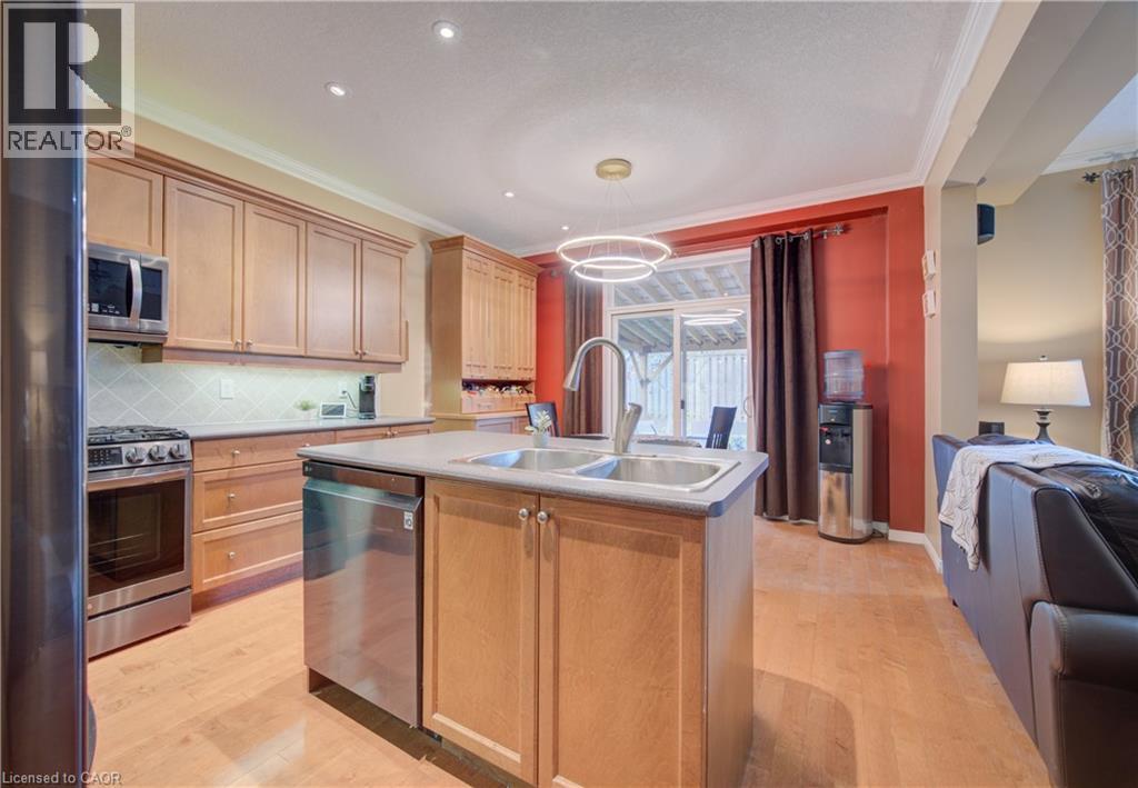 699 Commonwealth Crescent, Kitchener, ON