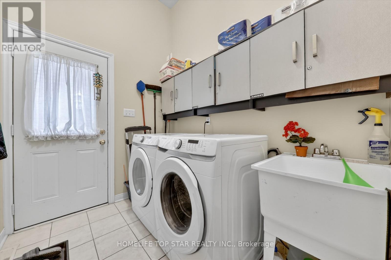 27 Lahore Crescent, Markham, ON