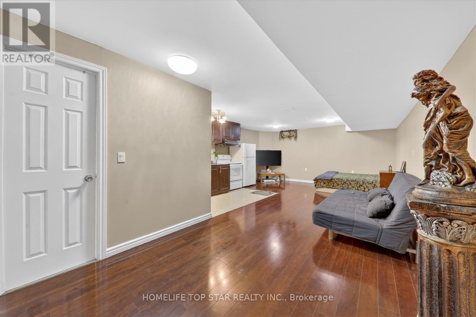27 Lahore Crescent, Markham, ON