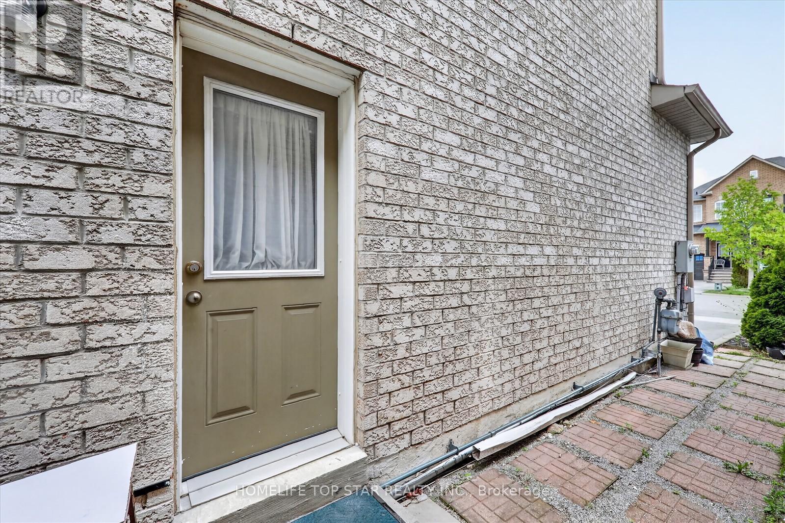 27 Lahore Crescent, Markham, ON