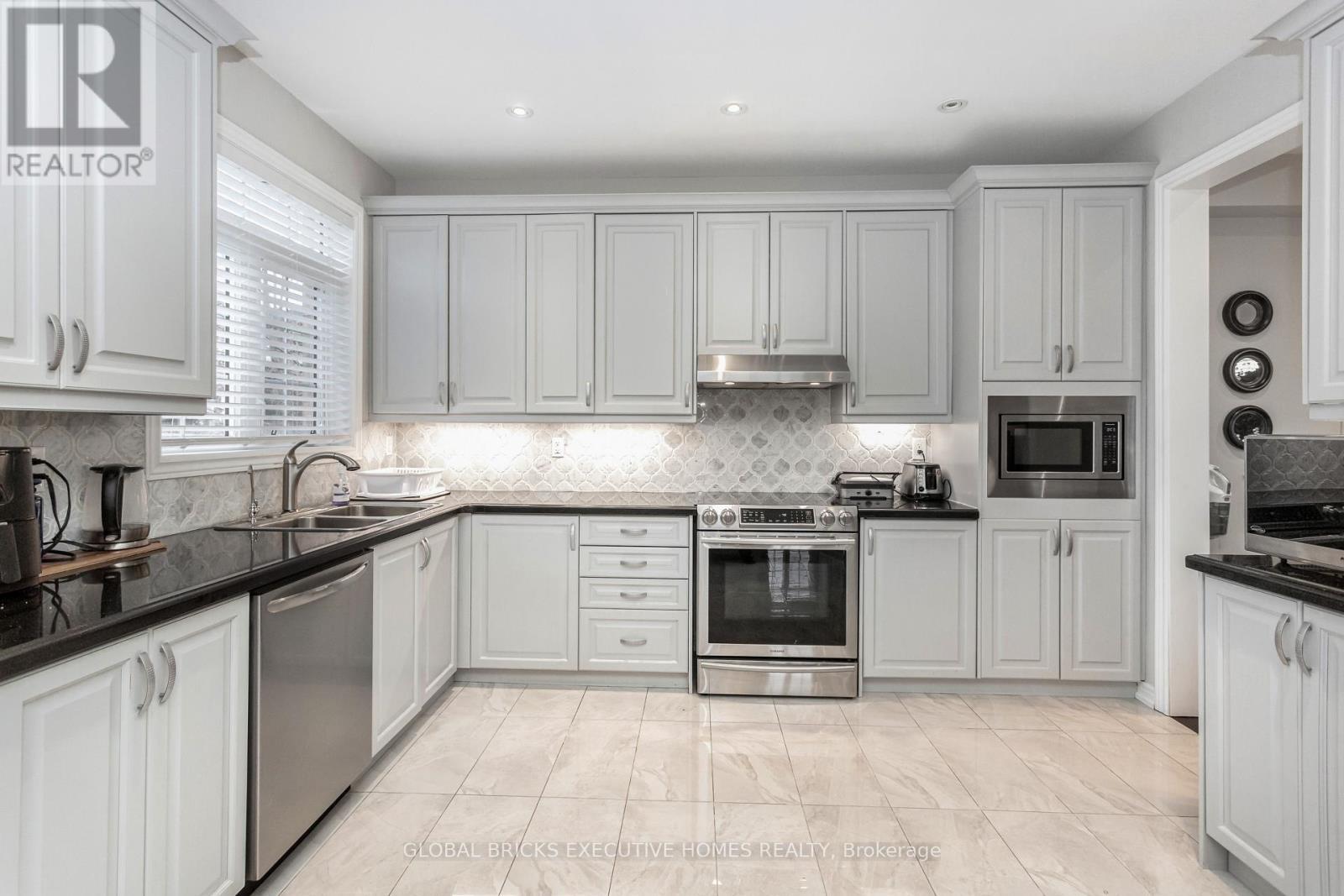 3218 Alpaca Avenue, Mississauga, ON
