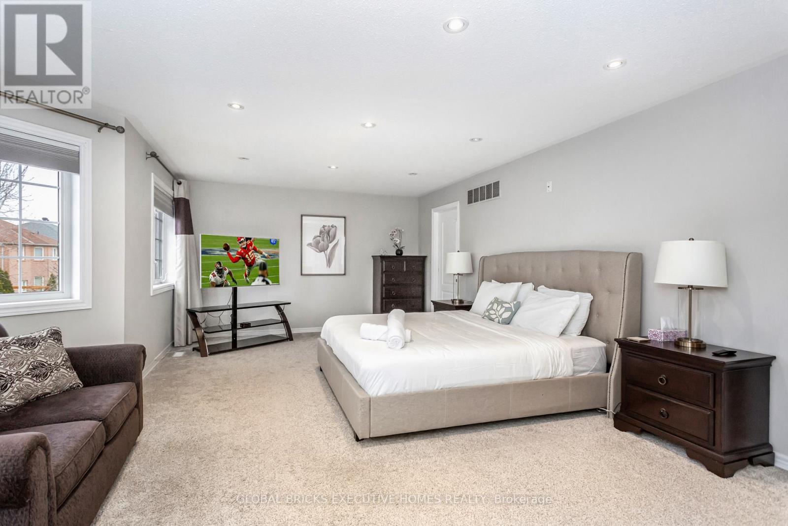 3218 Alpaca Avenue, Mississauga, ON