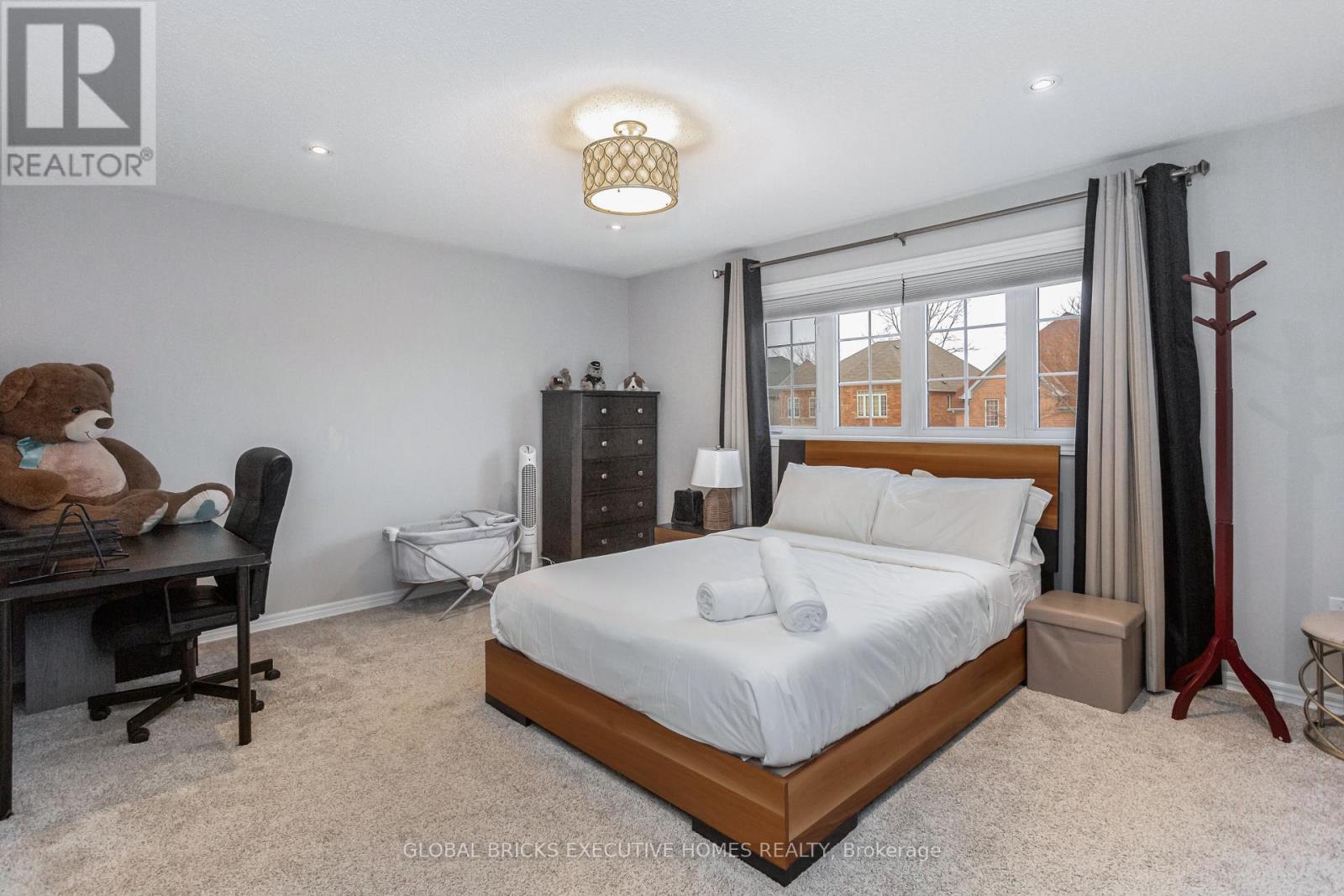3218 Alpaca Avenue, Mississauga, ON