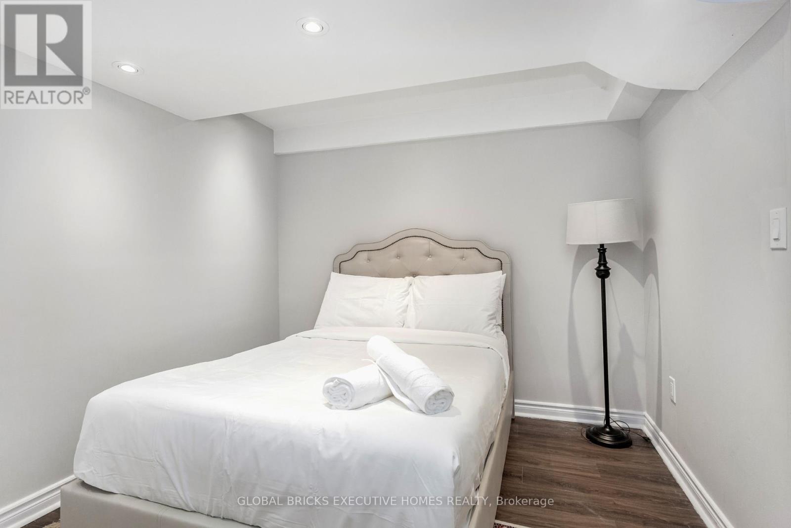 3218 Alpaca Avenue, Mississauga, ON