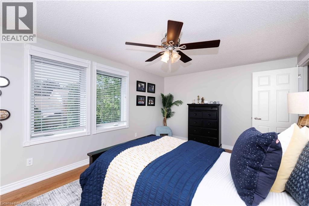8 Cheval Drive, Grimsby, ON