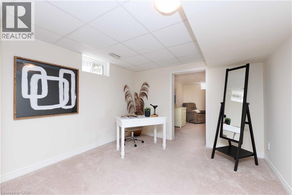 8 Cheval Drive, Grimsby, ON