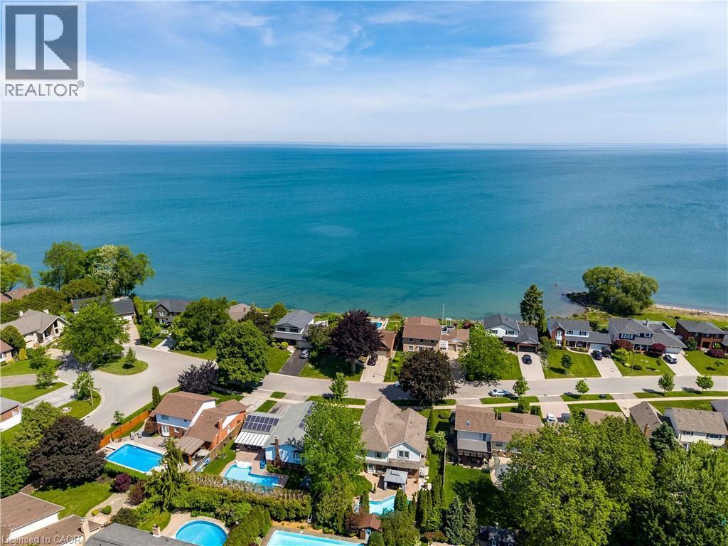 8 Cheval Drive, Grimsby, ON