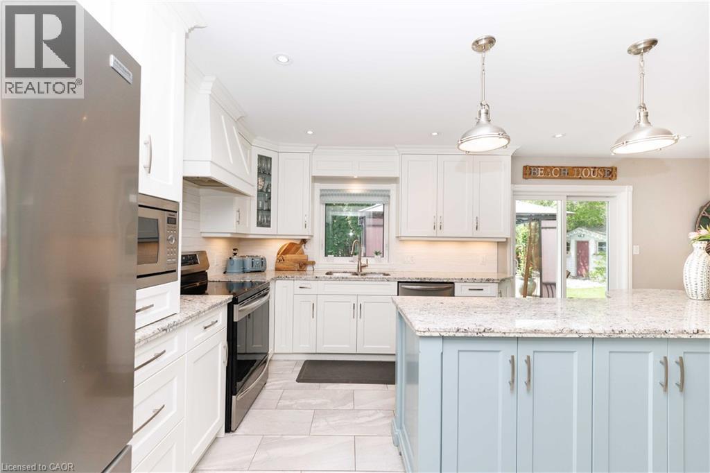 8 Cheval Drive, Grimsby, ON