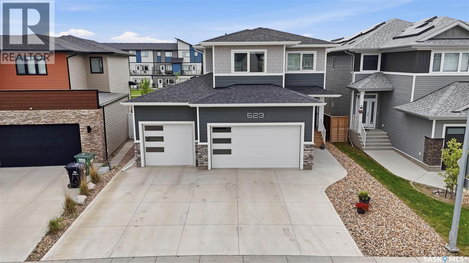 523 Bolstad Turn, Saskatoon, SK