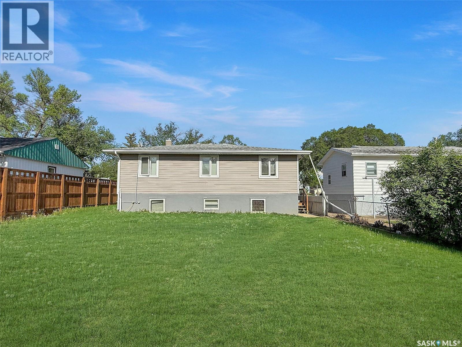 168 2Nd Avenue Se, Swift Current, SK