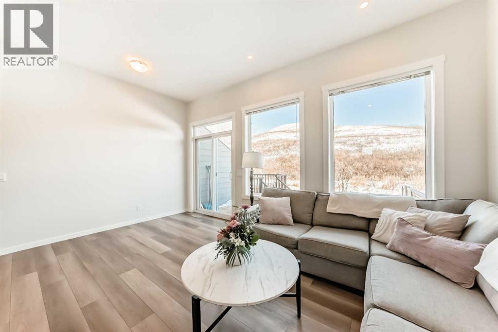 272 Cranbrook Square Se, Calgary, AB