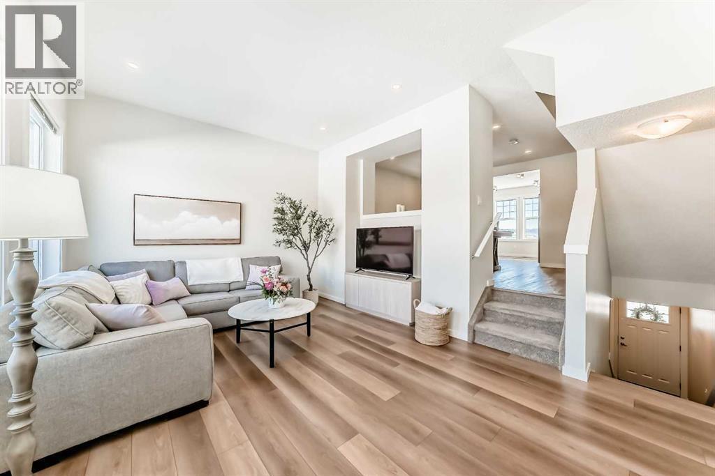 272 Cranbrook Square Se, Calgary, AB