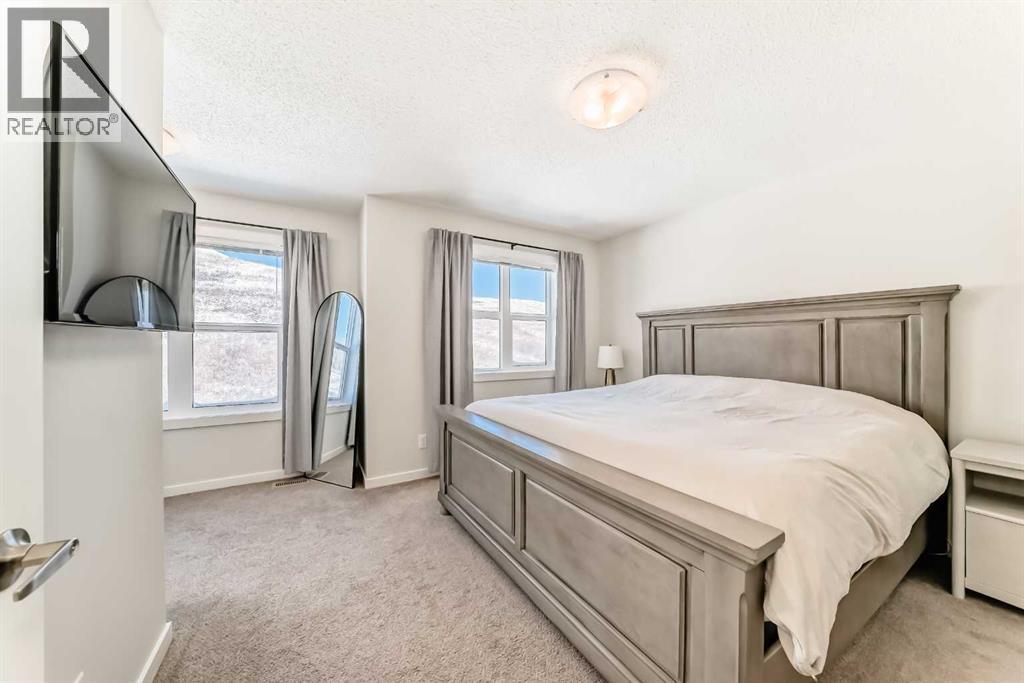 272 Cranbrook Square Se, Calgary, AB