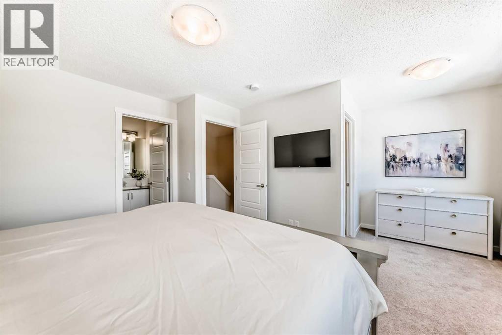 272 Cranbrook Square Se, Calgary, AB
