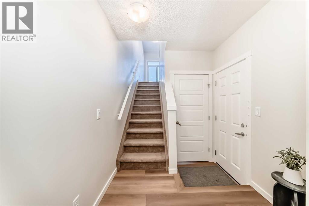 272 Cranbrook Square Se, Calgary, AB