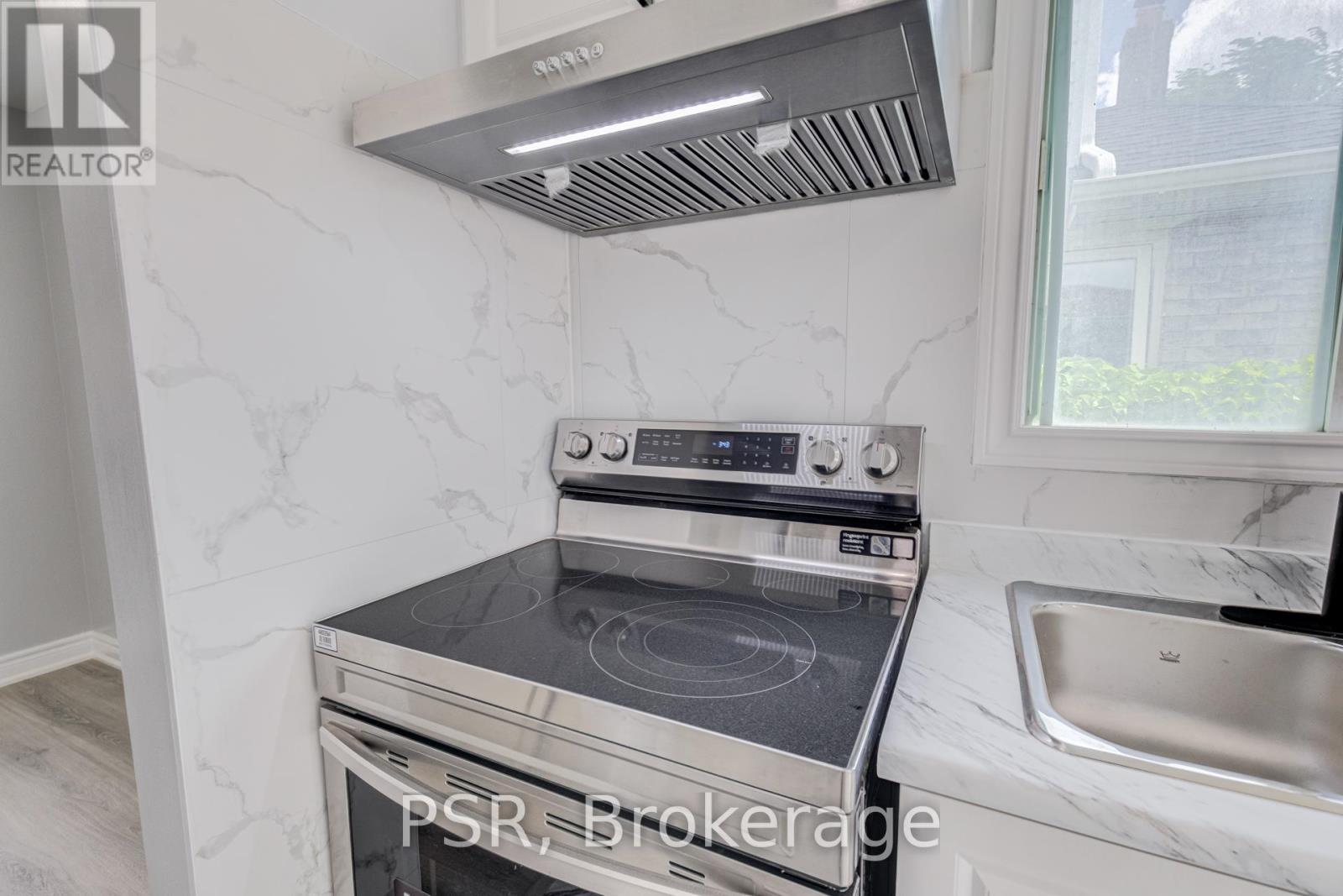 166 Adele Crescent, Oshawa, ON