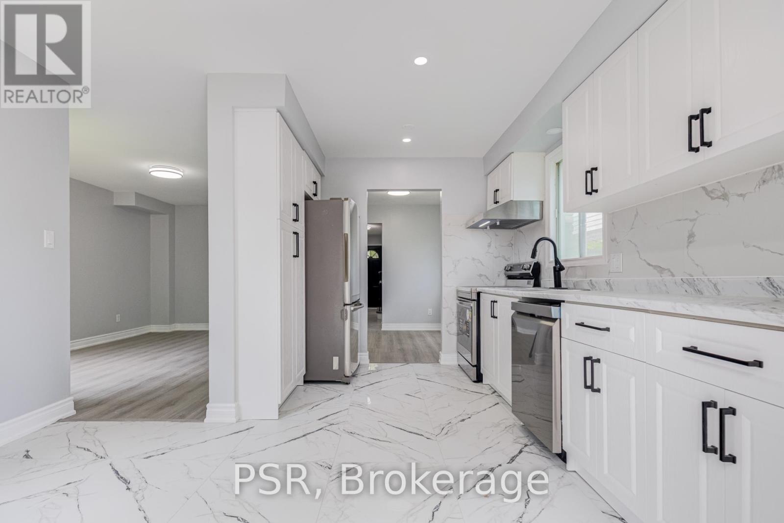 166 Adele Crescent, Oshawa, ON