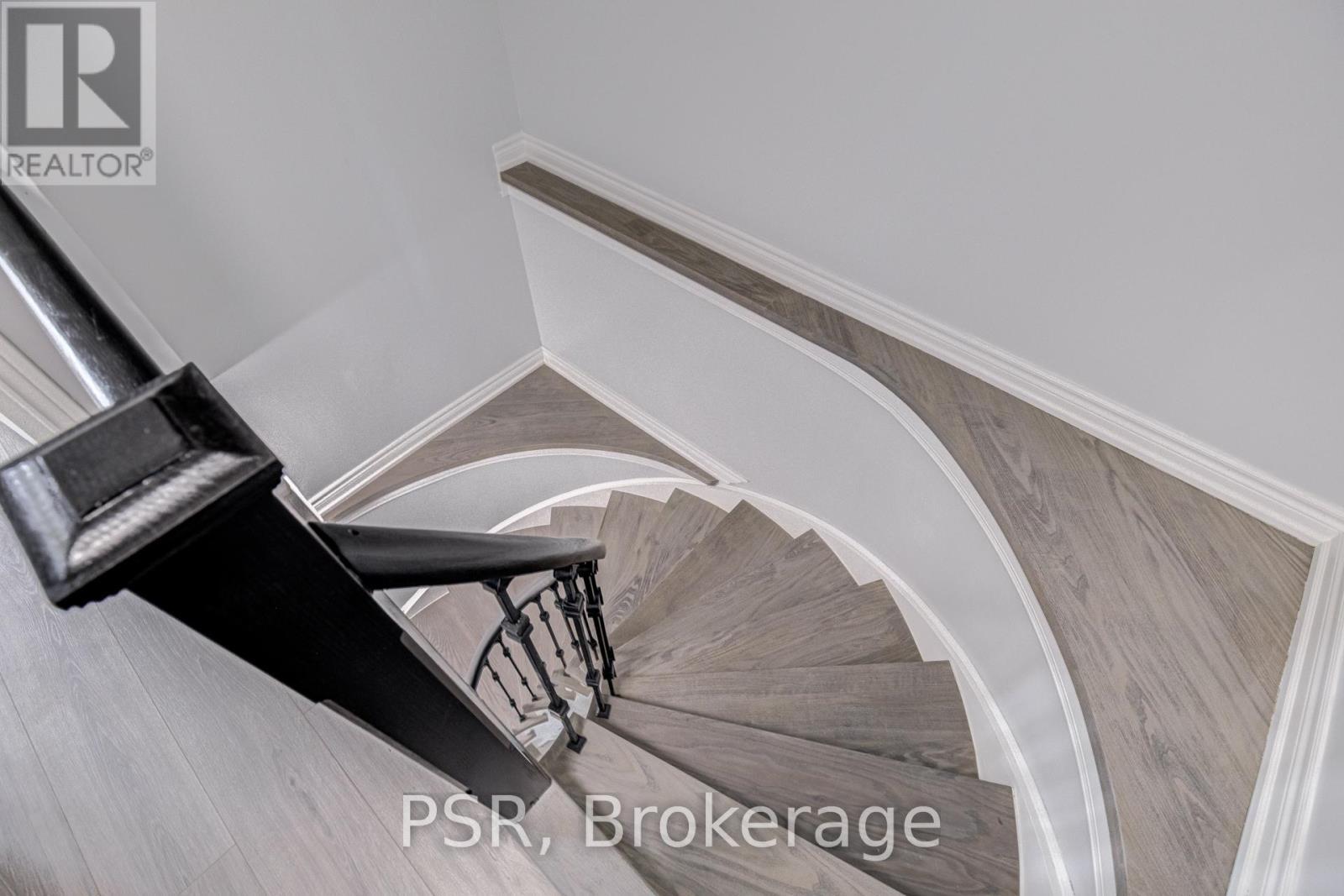 166 Adele Crescent, Oshawa, ON
