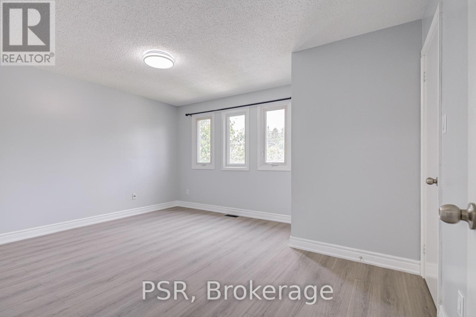 166 Adele Crescent, Oshawa, ON