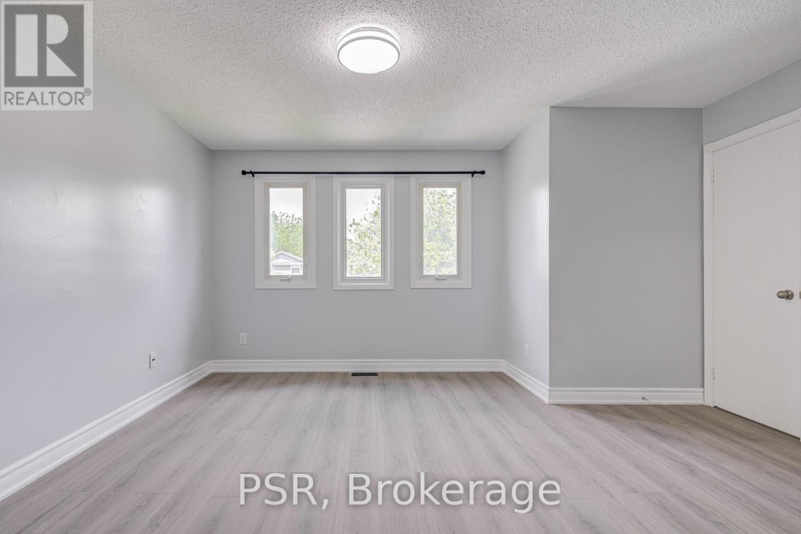 166 Adele Crescent, Oshawa, ON