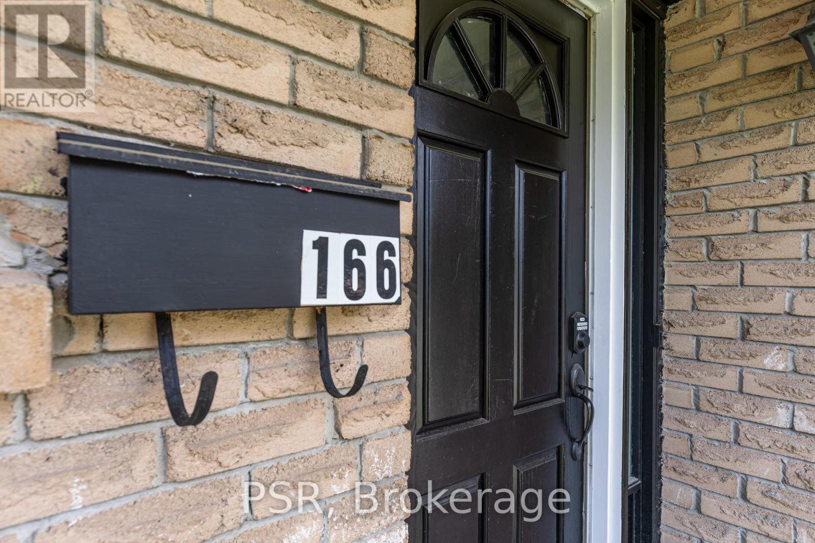 166 Adele Crescent, Oshawa, ON