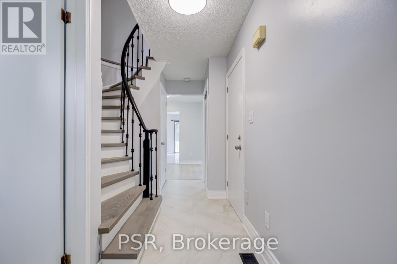 166 Adele Crescent, Oshawa, ON
