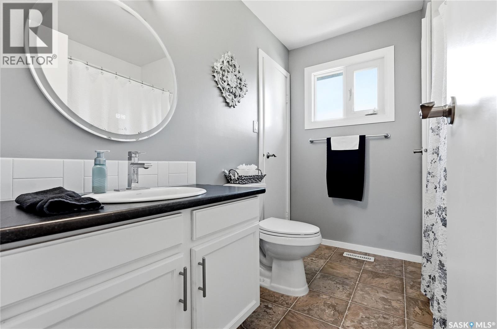 452 Lenore Drive, Saskatoon, SK