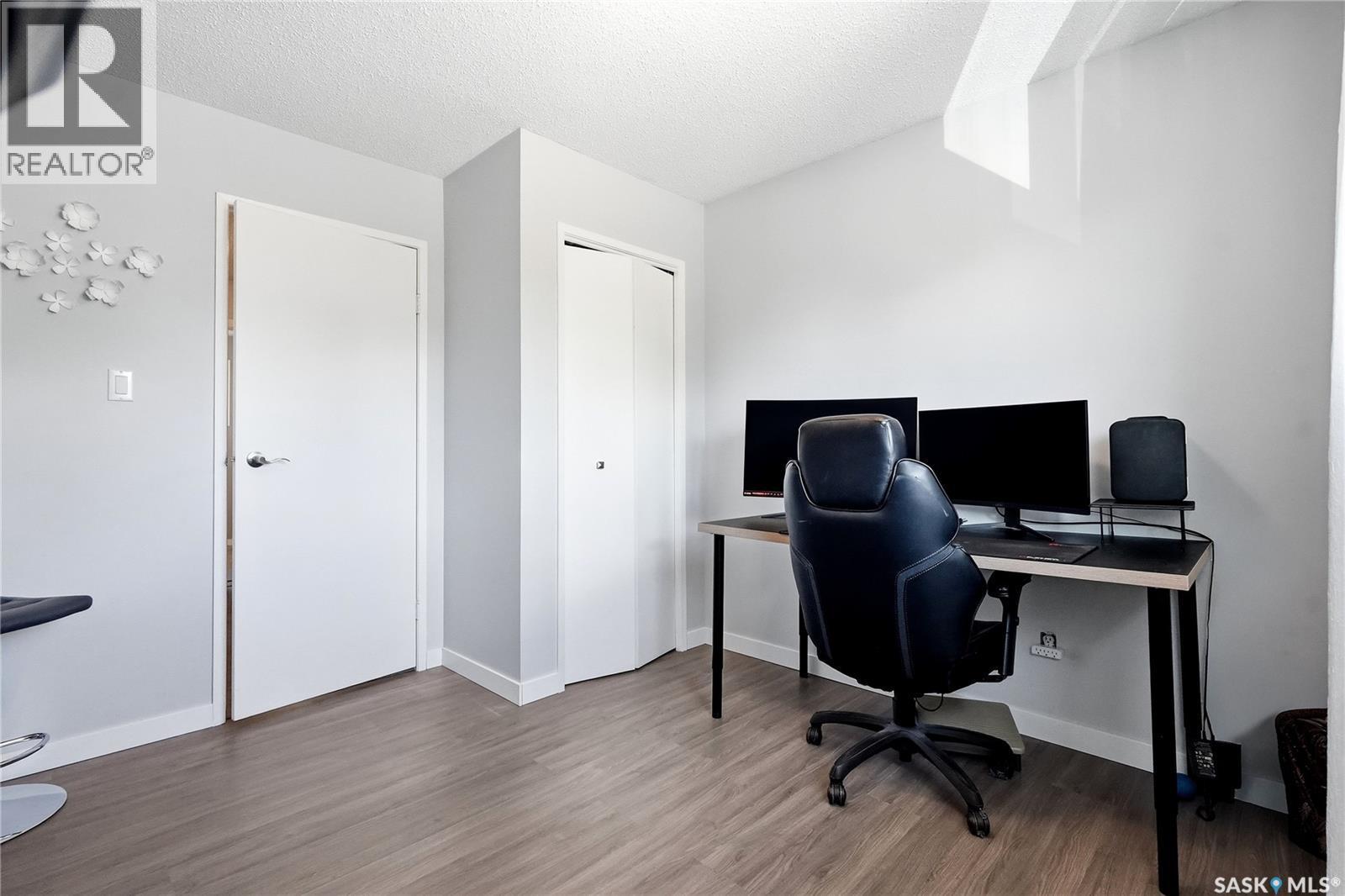 452 Lenore Drive, Saskatoon, SK