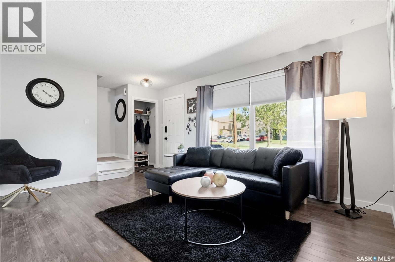 452 Lenore Drive, Saskatoon, SK