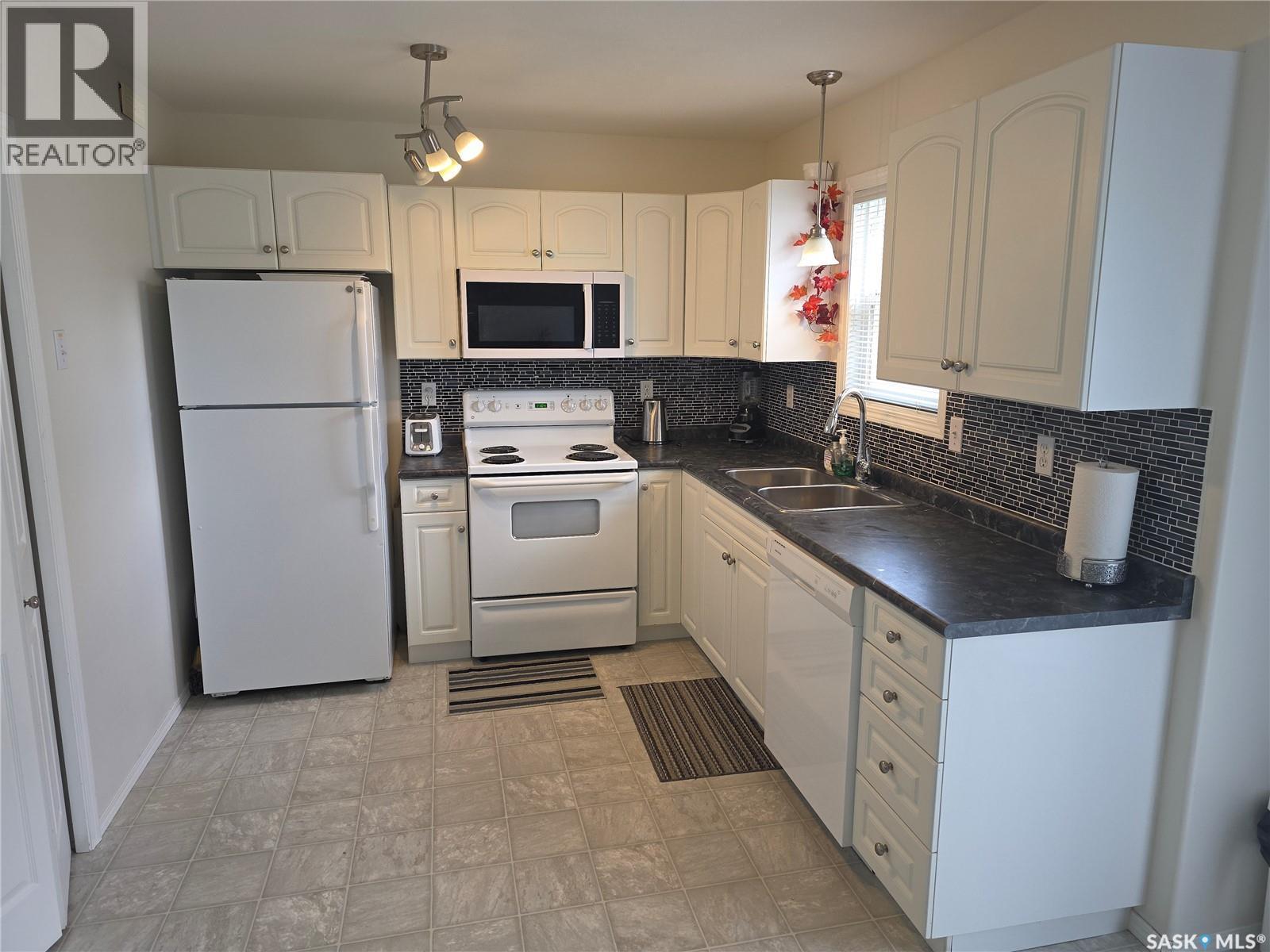 33 135 Pawlychenko Lane, Saskatoon, SK