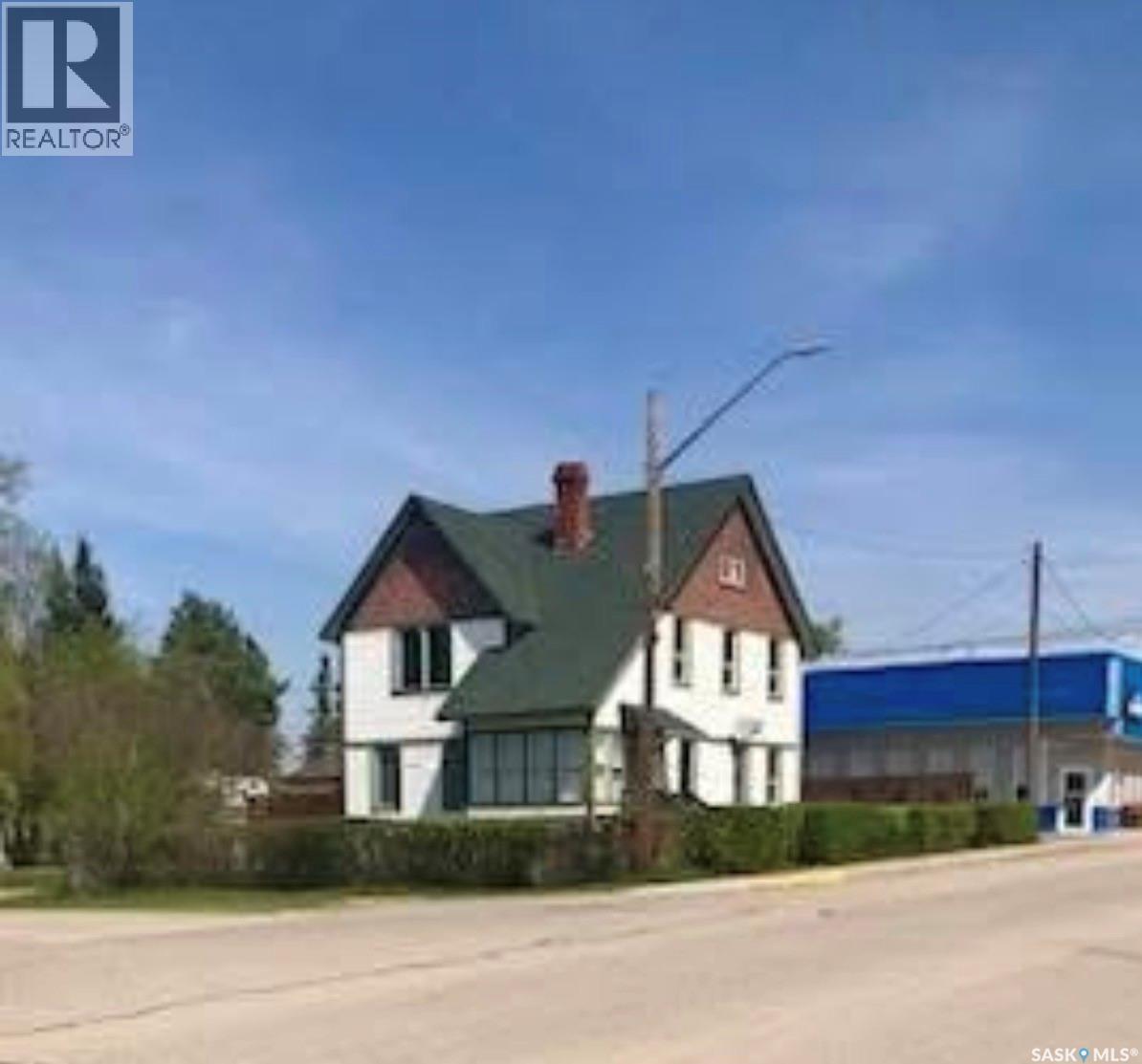102 2Nd Avenue N, Big River, SK
