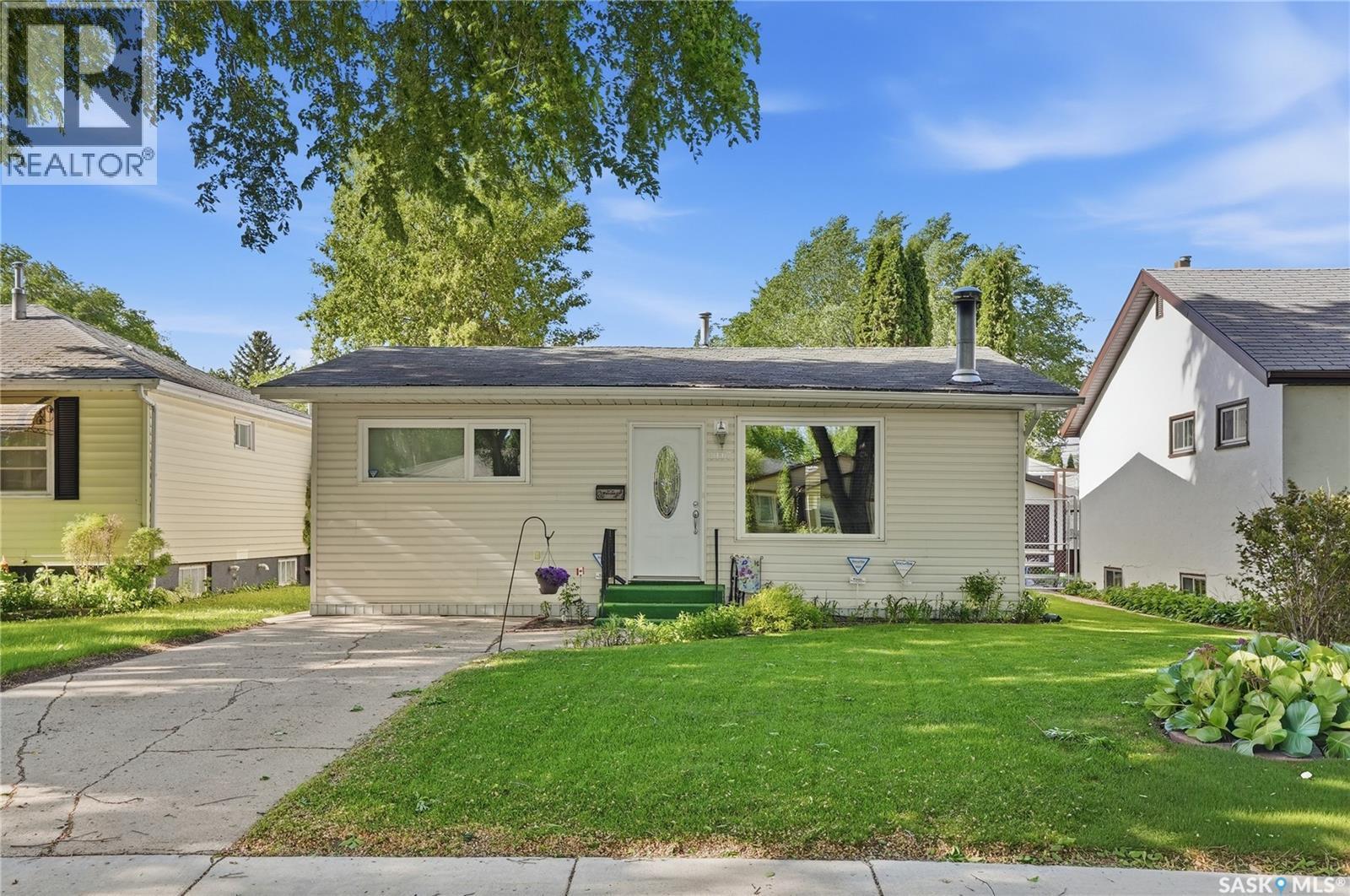 1117 5Th Street E, Saskatoon, SK