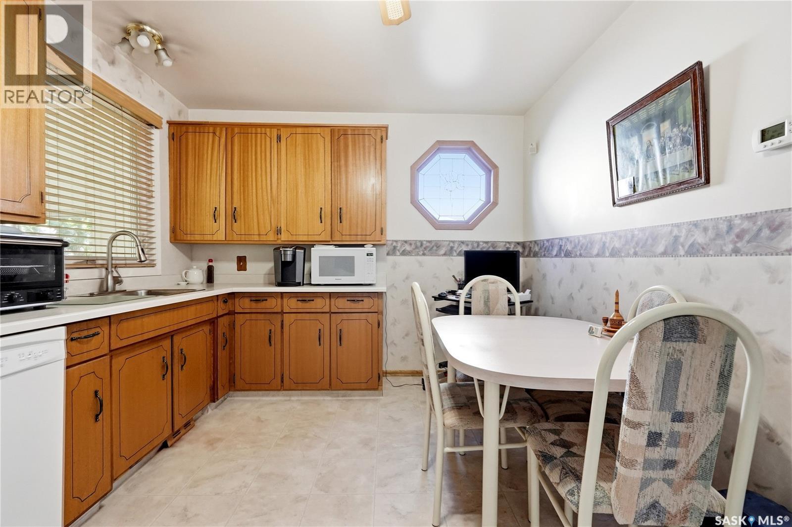 1117 5Th Street E, Saskatoon, SK