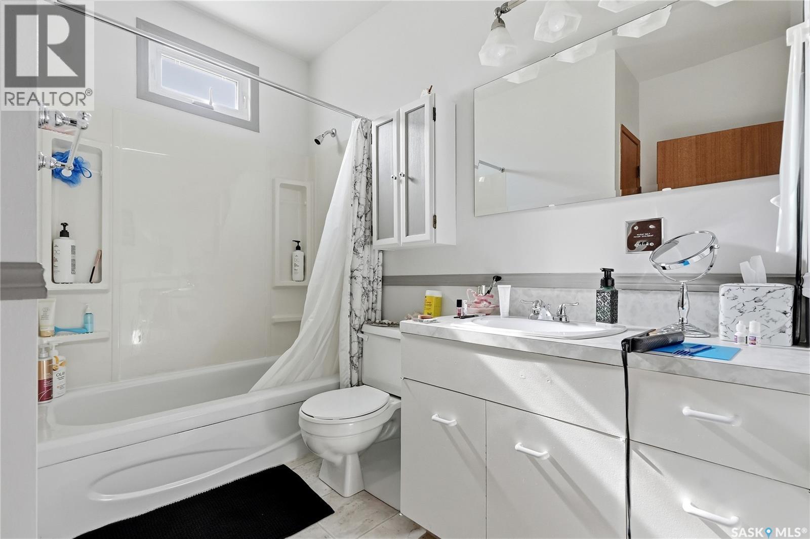 1117 5Th Street E, Saskatoon, SK
