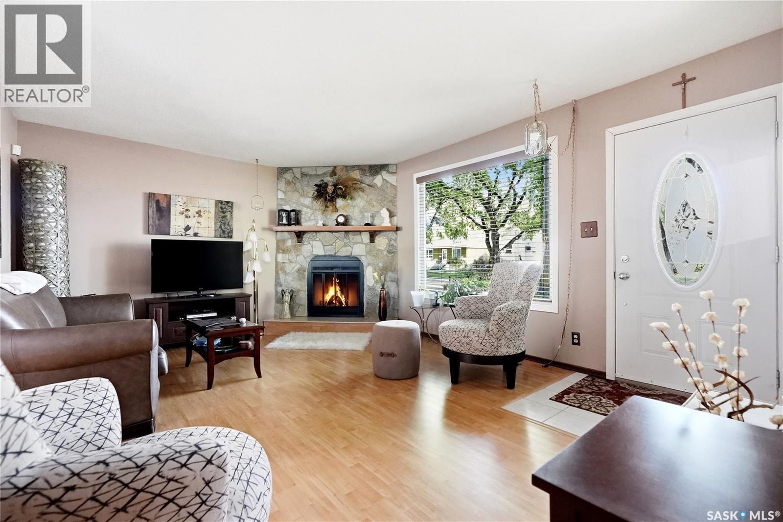 1117 5Th Street E, Saskatoon, SK