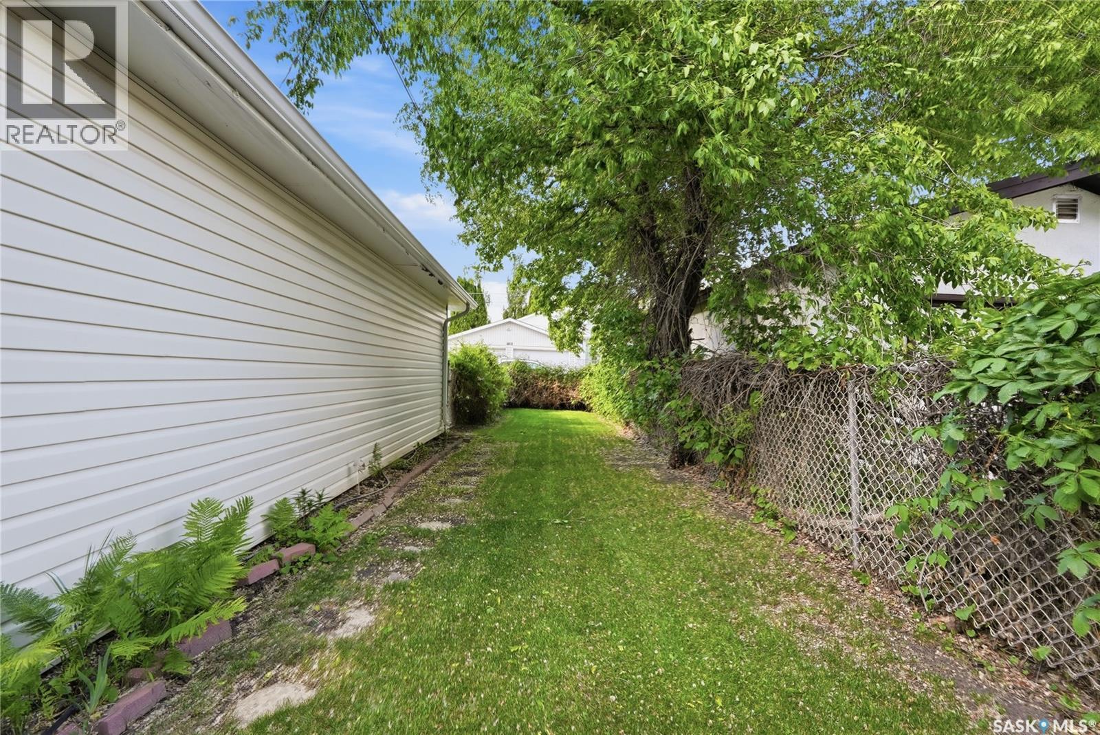 1117 5Th Street E, Saskatoon, SK