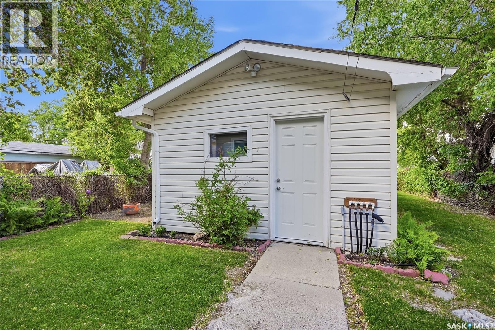 1117 5Th Street E, Saskatoon, SK