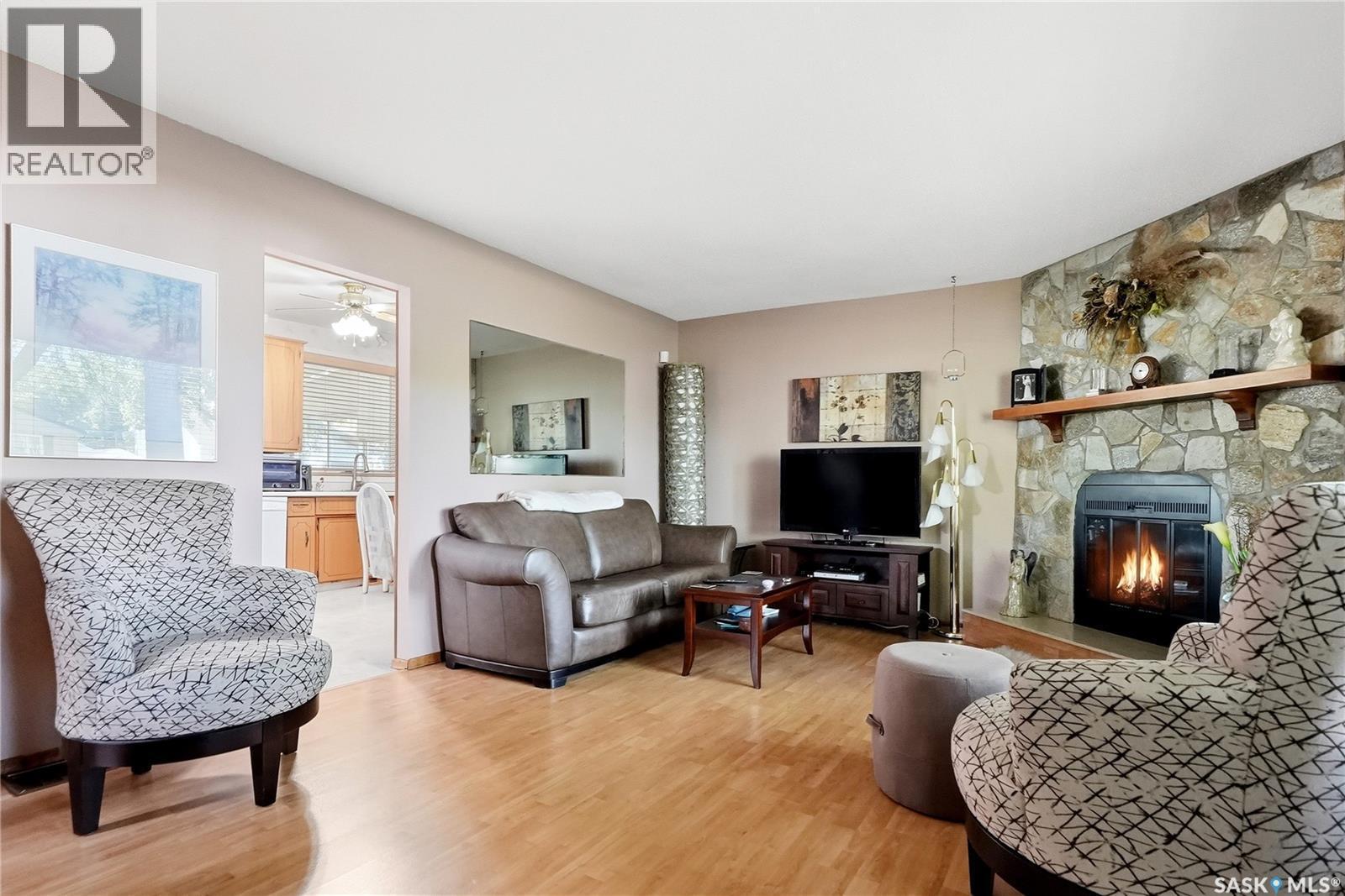 1117 5Th Street E, Saskatoon, SK