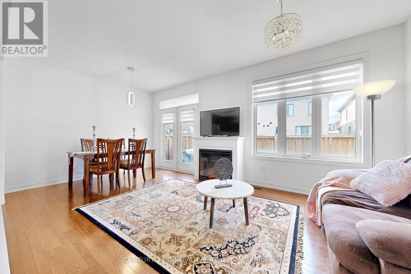 28 Conarty Crescent, Whitby, ON