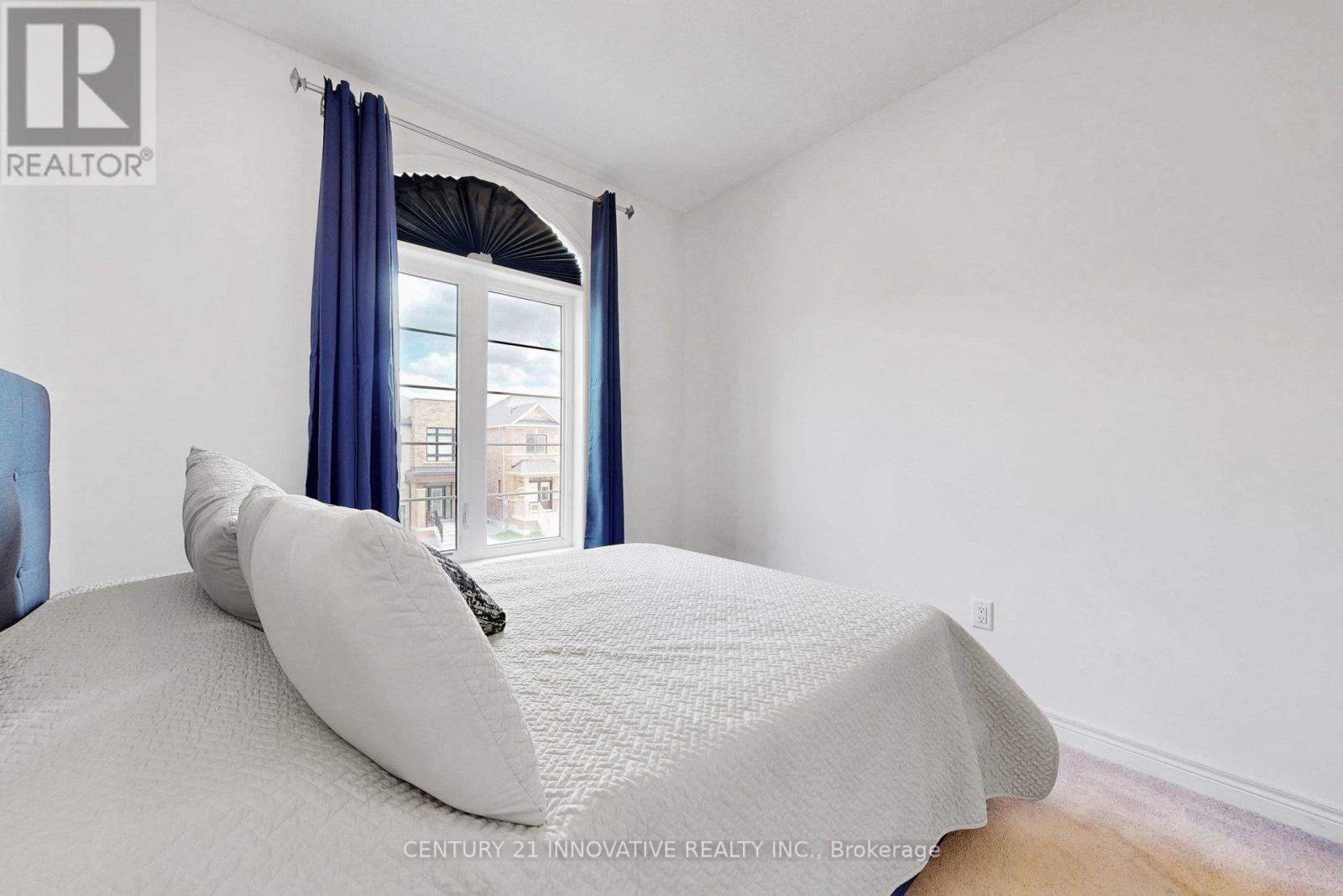 28 Conarty Crescent, Whitby, ON