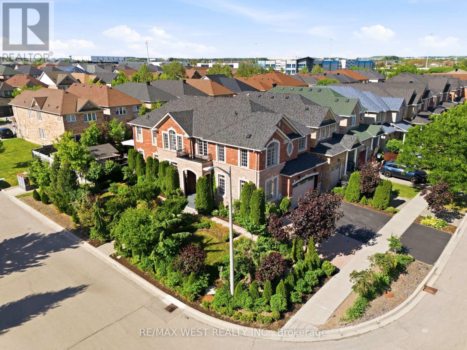 127 Ozner Crescent, Vaughan, ON