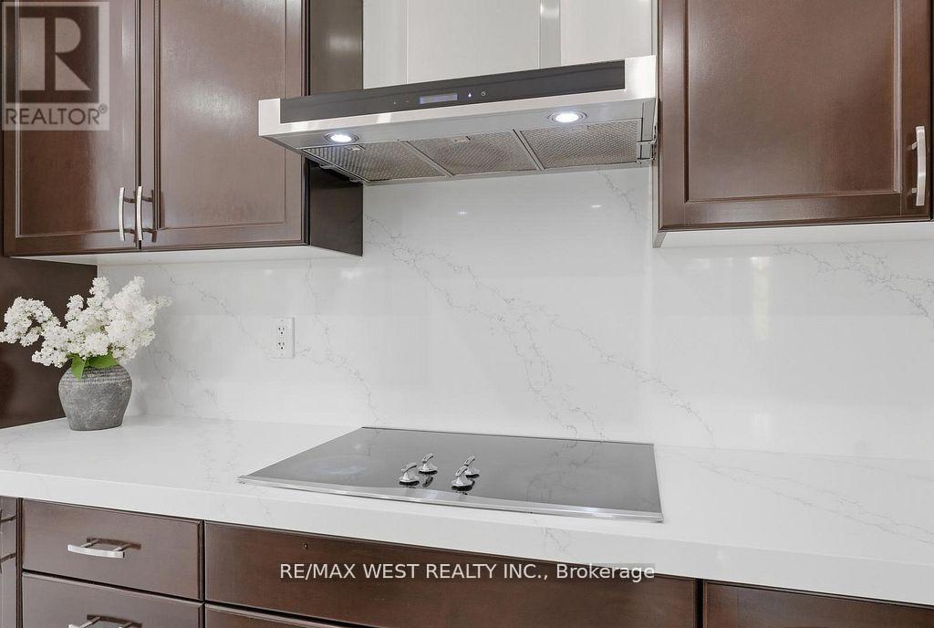 127 Ozner Crescent, Vaughan, ON