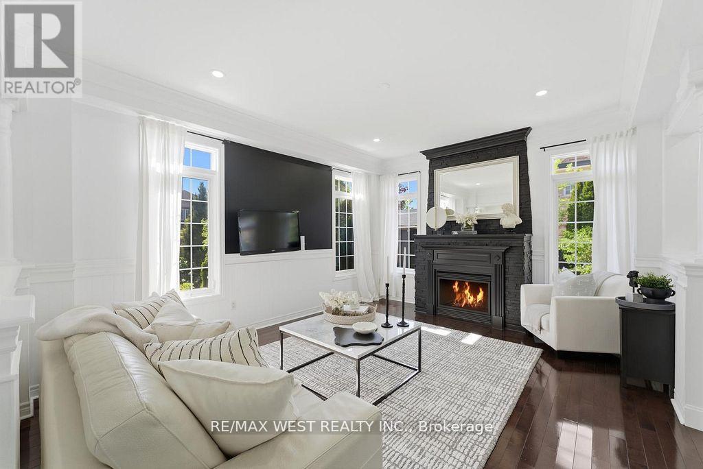 127 Ozner Crescent, Vaughan, ON