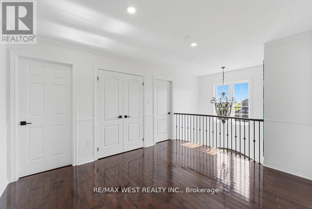 127 Ozner Crescent, Vaughan, ON