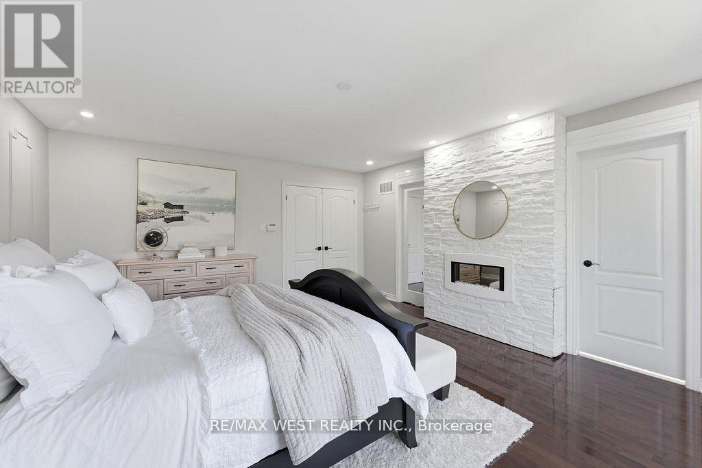 127 Ozner Crescent, Vaughan, ON