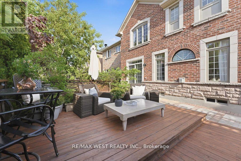 127 Ozner Crescent, Vaughan, ON