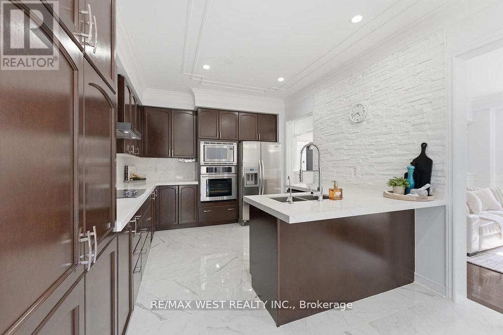 127 Ozner Crescent, Vaughan, ON