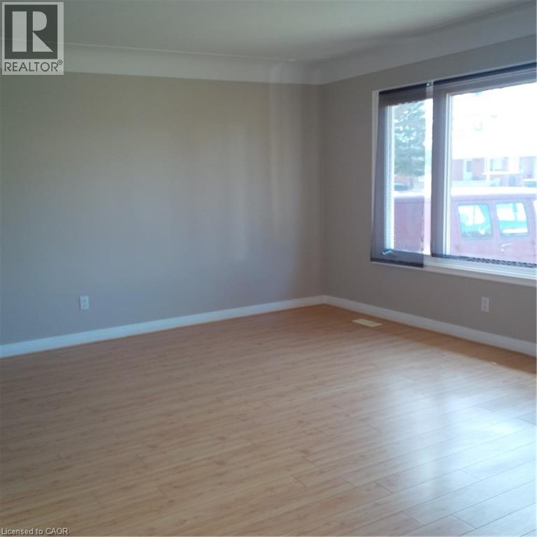 245 Eighth Avenue, Kitchener, ON - Indoor Photo Showing Other Room