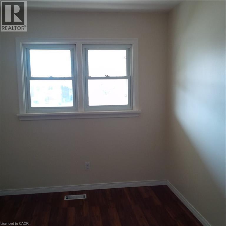 245 Eighth Avenue, Kitchener, ON - Indoor Photo Showing Other Room